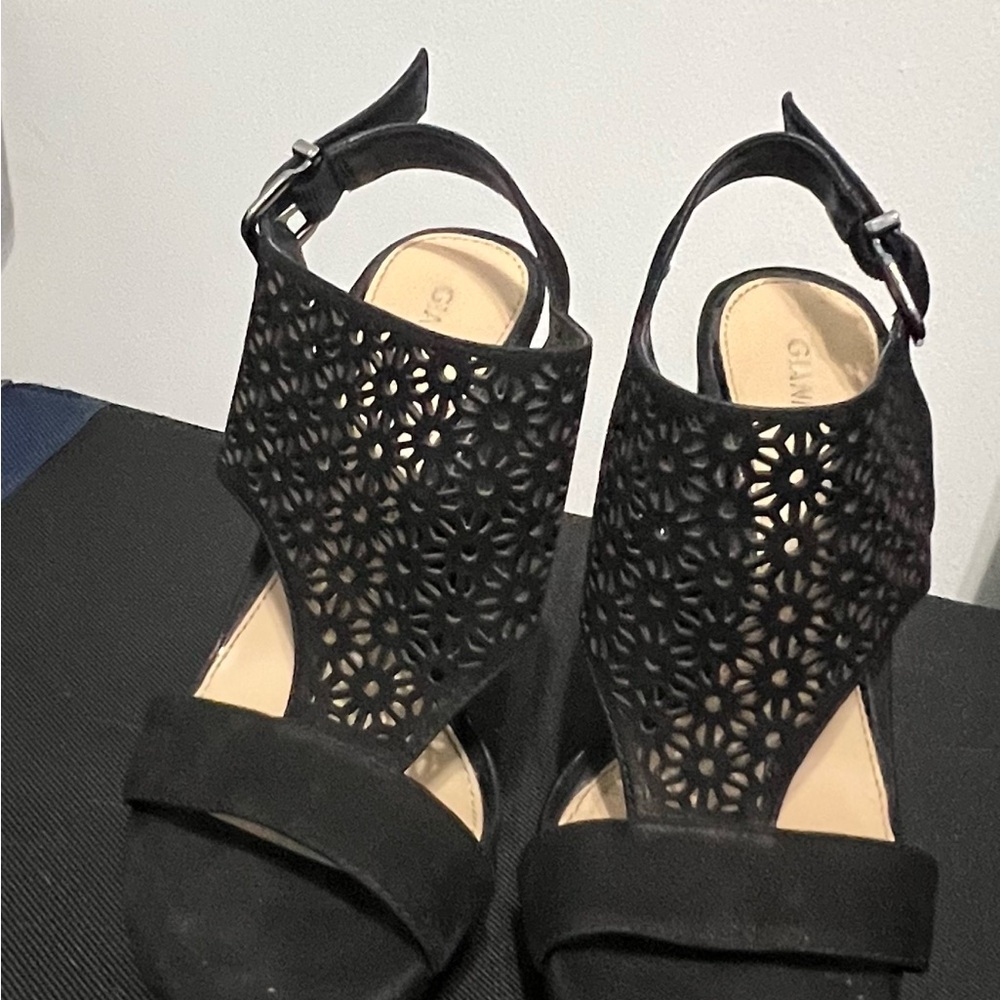 Gianni Bini Black Sandals